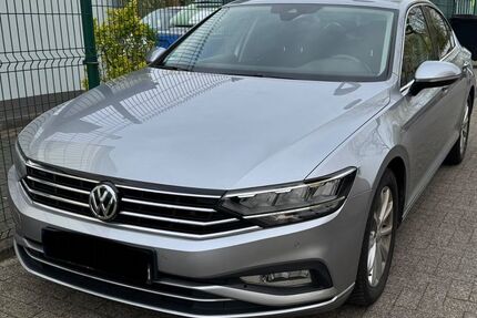 VW Passat 125.300 km 17.100 &euro; Krefeld 47805