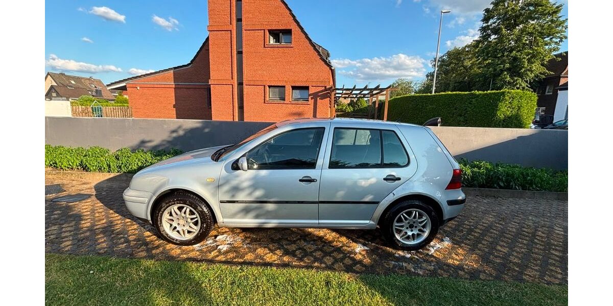 VW Golf 198.000 km 2.000 &euro; Rheinberg 47495