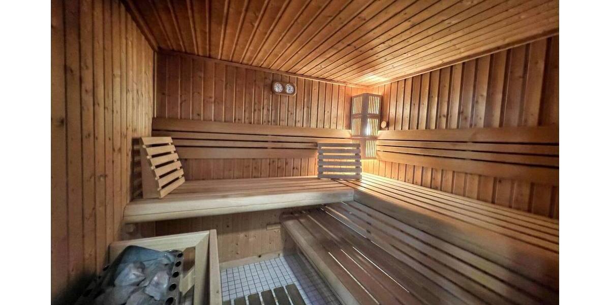 Etagenwohnung Krefeld Bockum - 2 Zimmer, 102 m&sup2;, 269.000&euro; | Angebot:26258186