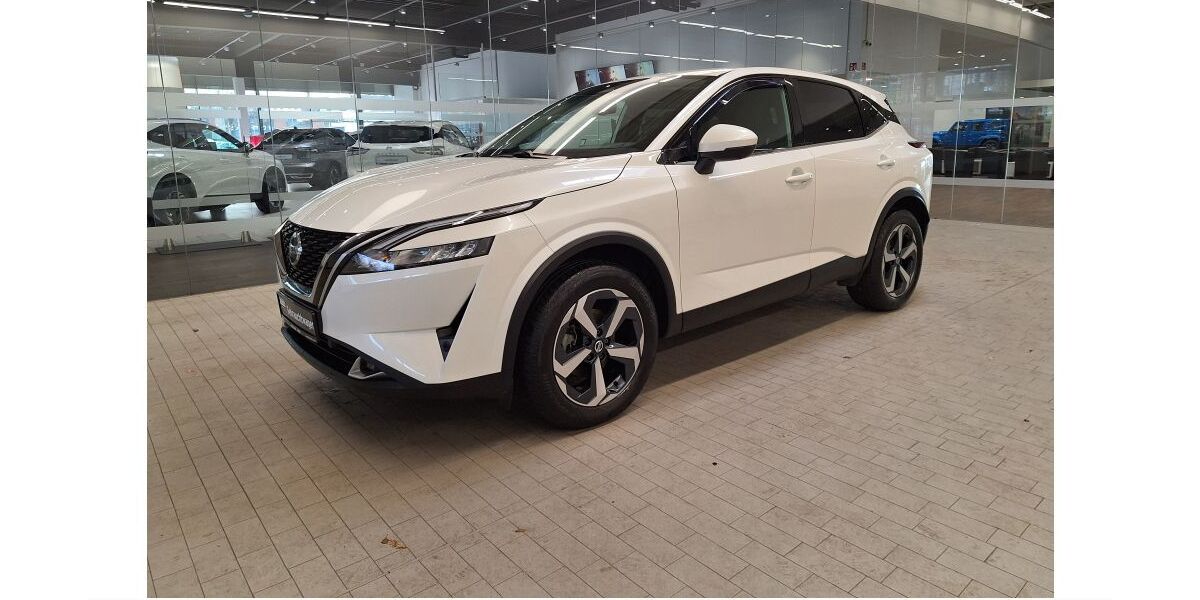 Nissan Qashqai 18.000 km 23.490 &euro; Moers 47441
