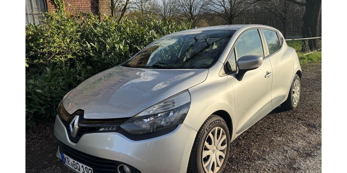 Renault Clio 175.000 km 5.900 &euro; Krefeld 47807