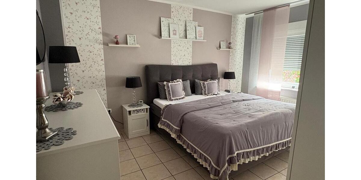 Etagenwohnung Duisburg Essenberg - 4 Zimmer, 100 m&sup2;, 199.000&euro; | Angebot:26272638