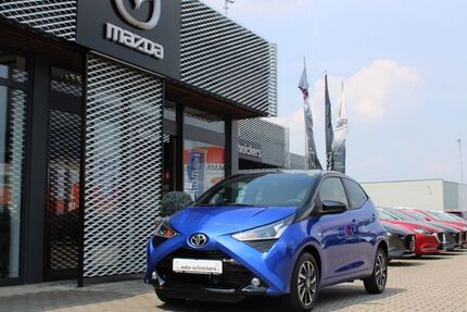 Toyota Aygo (X) 37.309 km 11.990 &euro; Moers 47441