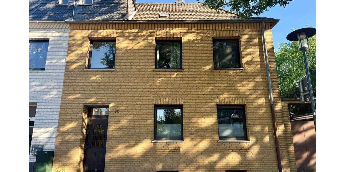 Einfamilienhaus Krefeld Dießem - 7 Zimmer, 168 m&sup2;, 419.000&euro; | Angebot:26799684