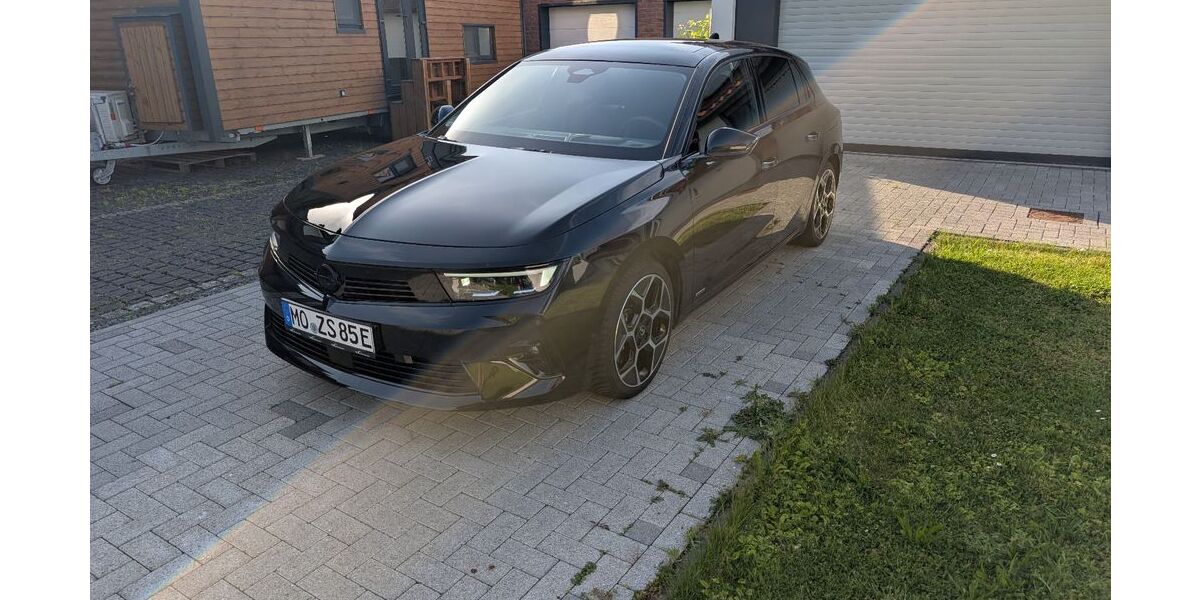 Opel Astra 25.976 km 26.499 &euro; Neukirchen-Vluyn 47506