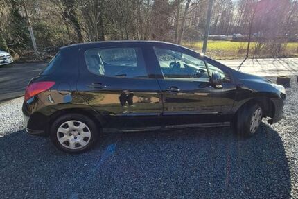 Peugeot 308 114.500 km 2.950 &euro; Krefeld 47829