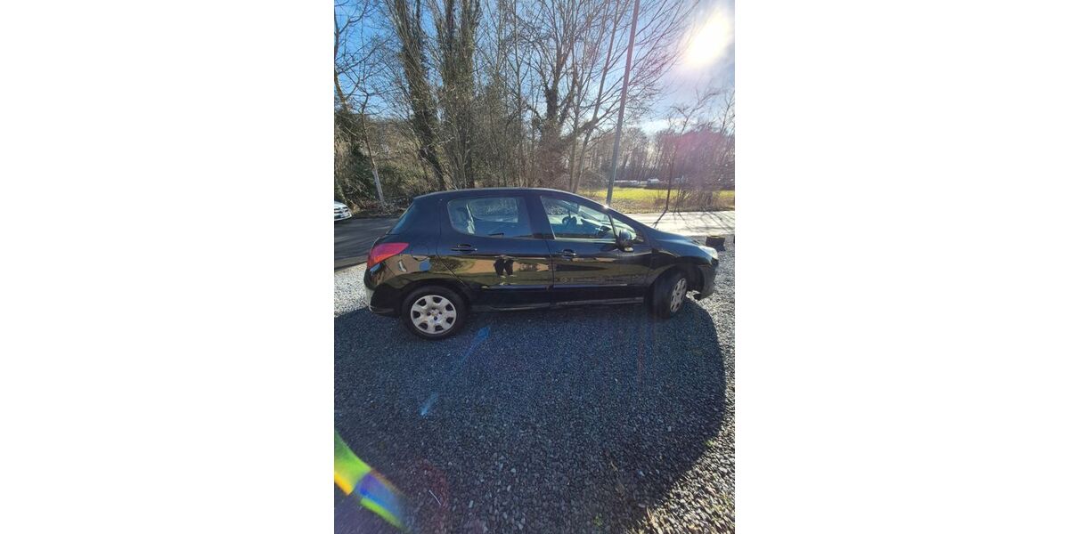 Peugeot 308 114.500 km 2.950 &euro; Krefeld 47829