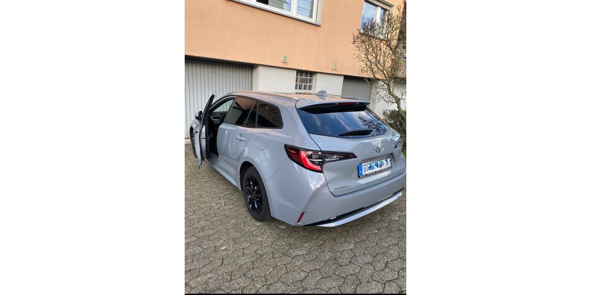 Toyota Corolla 70.200 km 14.800 &euro; Mülheim an der Ruhr 45472