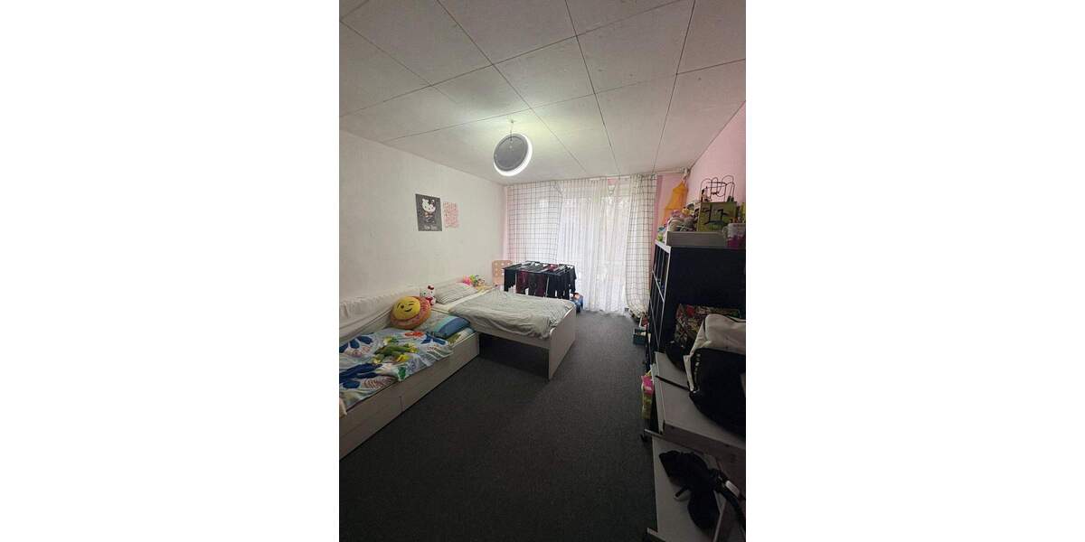 Etagenwohnung Krefeld Stadtmitte - 3 Zimmer, 78 m&sup2;, 680&euro; | Angebot:25692564