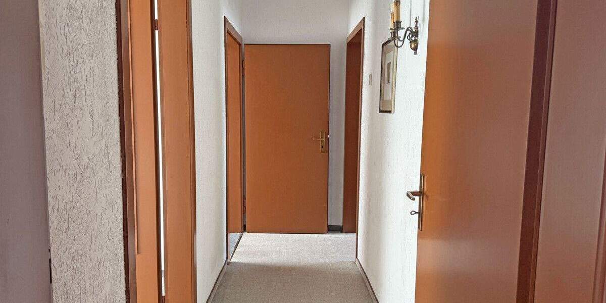 Einfamilienhaus Voerde Spellen - 5 Zimmer, 95 m&sup2;, 420.000&euro; | Angebot:25684450