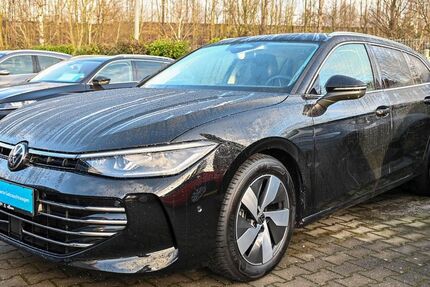 VW Passat Variant 26.490 km 33.950 &euro; Duisburg 47178