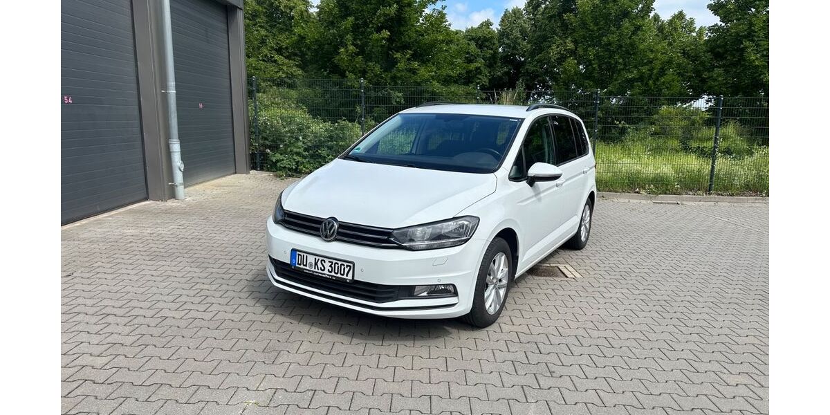 VW Touran 193.000 km 12.750 &euro; Duisburg 47279