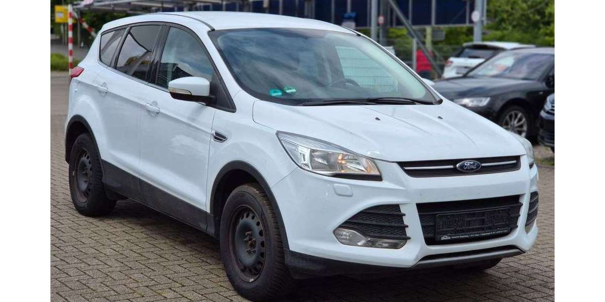 Ford Kuga 97.000 km 8.990 &euro; Essen 45141