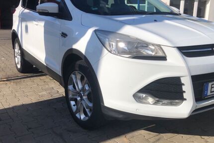 Ford Kuga 161.000 km 6.450 &euro; Essen 45327