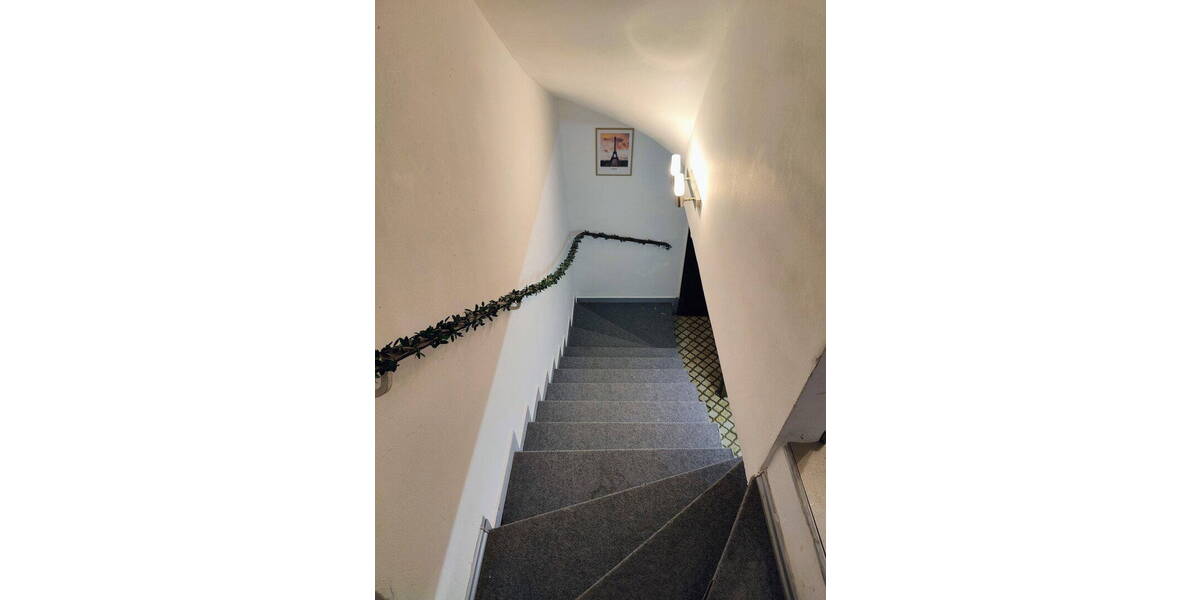 Reihenendhaus Duisburg Hochemmerich - 8 Zimmer, 160 m&sup2;, 498.000&euro; | Angebot:26188390