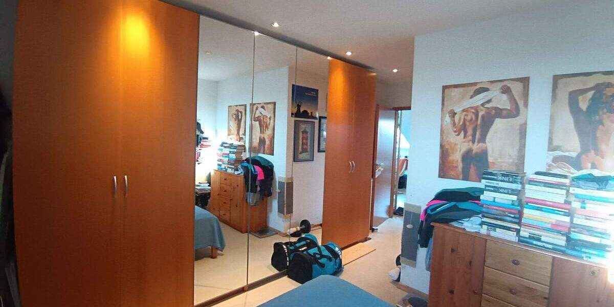 Terrassenwohnung Krefeld Stadtmitte - 3 Zimmer, 142 m&sup2;, 389.000&euro; | Angebot:26273940