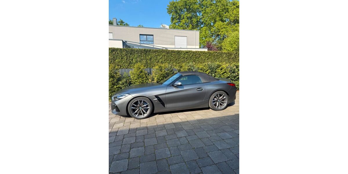 BMW Z4 31.000 km 45.950 &euro; Duisburg 47239