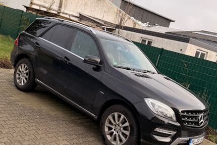 Mercedes-Benz ML 350 149.000 km 16.000 &euro; Neukirchen-Vluyn 47506