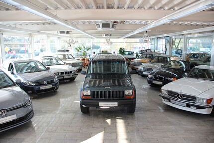 Jeep Cherokee 275.000 km 5.990 &euro; Essen 45356