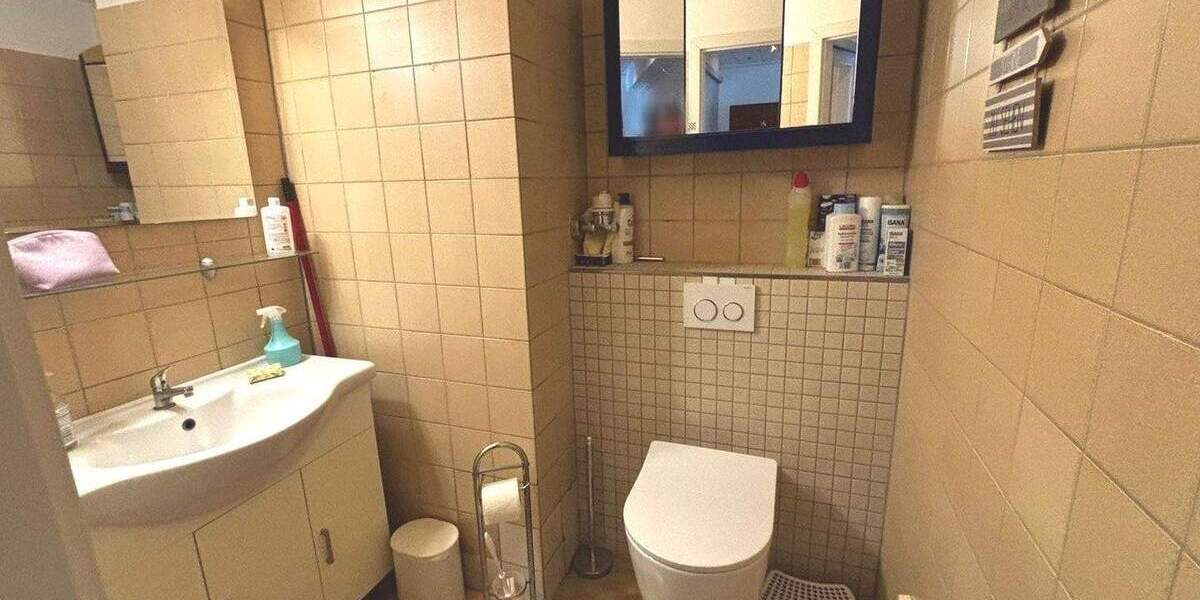 Etagenwohnung Krefeld Cracau - 3 Zimmer, 95 m&sup2;, 189.000&euro; | Angebot:25741183