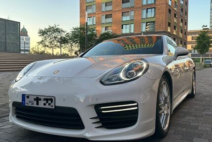 Porsche Panamera 84.500 km 42.000 &euro; Mülheim an der Ruhr 45472
