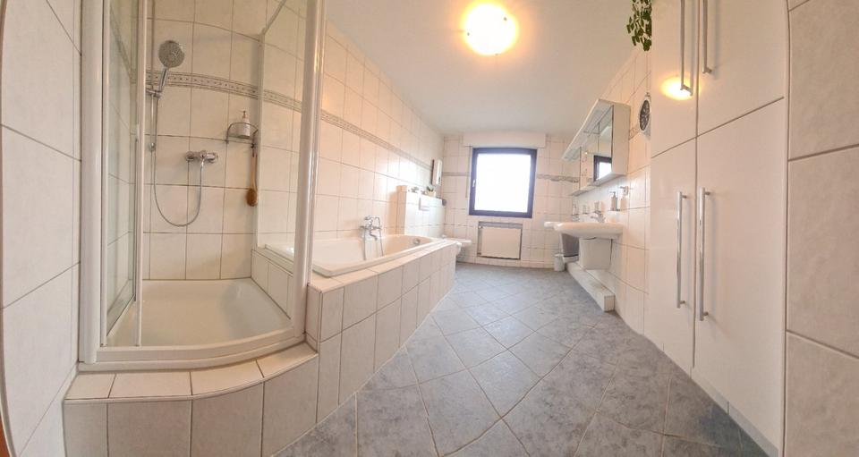 Einfamilienhaus Dinslaken Hiesfeld - 5 Zimmer, 153 m&sup2;, 569.000&euro; | Angebot:10902673