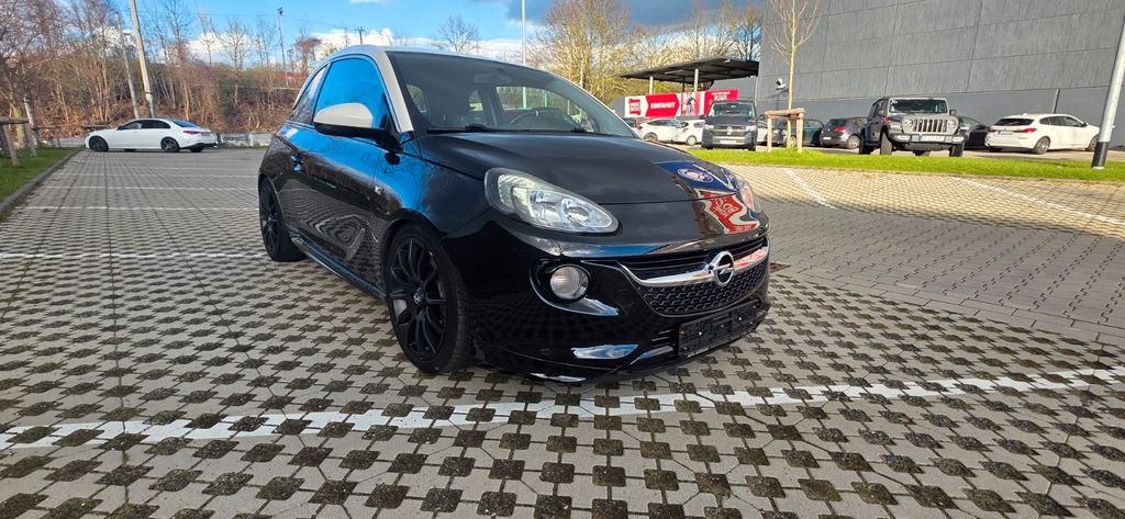 Opel Adam 117.000 km 7.290 &euro; Essen 45145