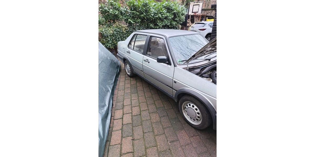 VW Jetta 74.941 km 4.500 &euro; Duisburg 47169