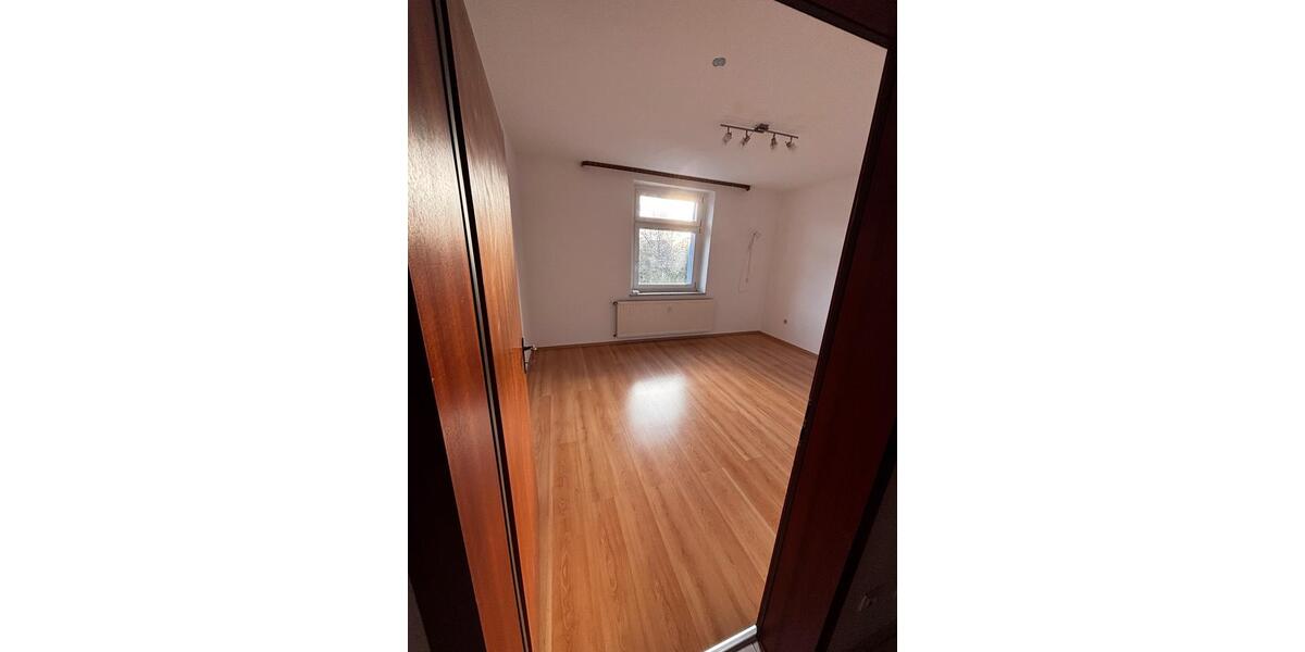 Etagenwohnung Duisburg Hamborn - 2 Zimmer, 62 m&sup2;, 400&euro; | Angebot:25258843