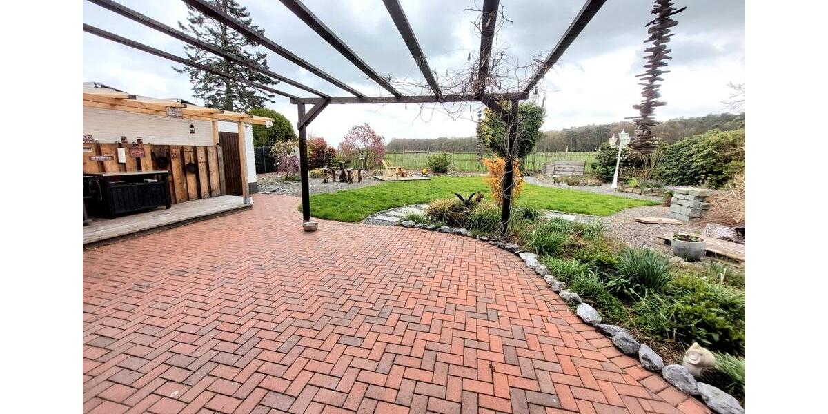 Einfamilienhaus Sonsbeck - 4.5 Zimmer, 260 m&sup2;, 675.000&euro; | Angebot:26063333