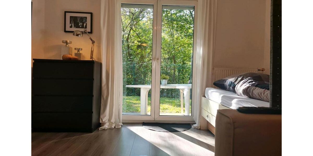 Erdgeschoßwohnung Essen Stadtbezirk VI - 1 Zimmer, 33 m&sup2;, 460&euro; | Angebot:25944883