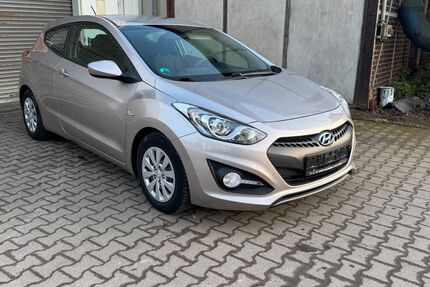Hyundai i30 180.000 km 4.190 &euro; Bottrop 46240