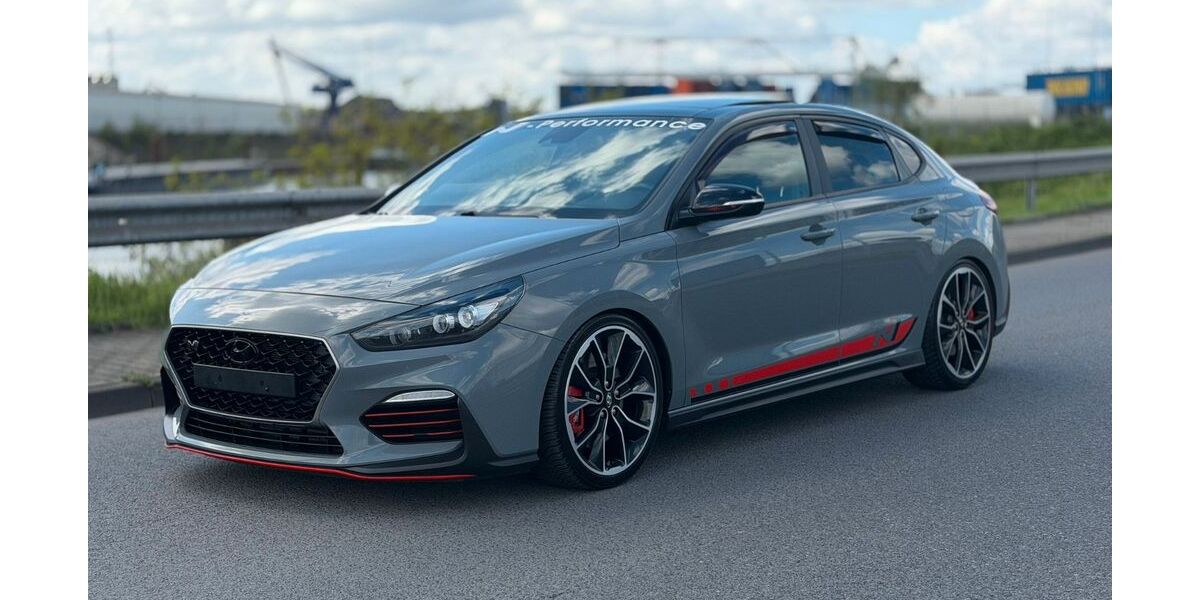 Hyundai i30 151.000 km 16.550 &euro; Duisburg 47138