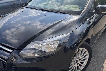 Ford Focus 95.000 km 6.900 &euro; ESSEN 45326