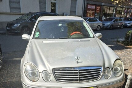 Mercedes-Benz E 270 242.000 km 4.480 &euro; Oberhausen 46045