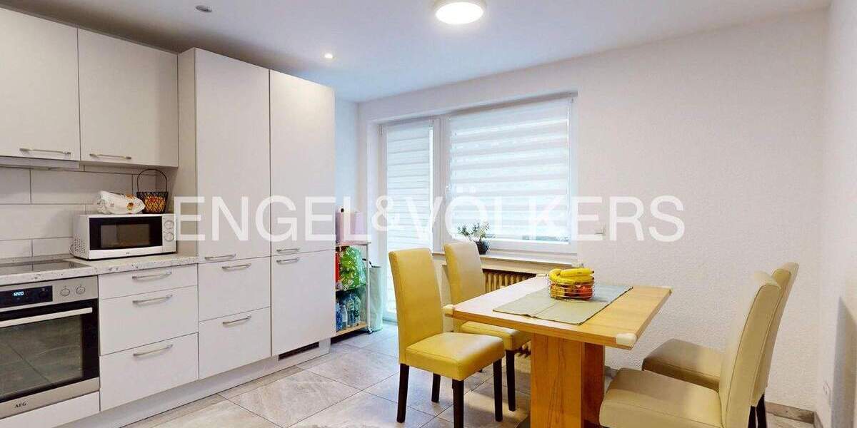 Etagenwohnung Moers Moers-Mitte - 5 Zimmer, 156 m&sup2;, 375.000&euro; | Angebot:25709623
