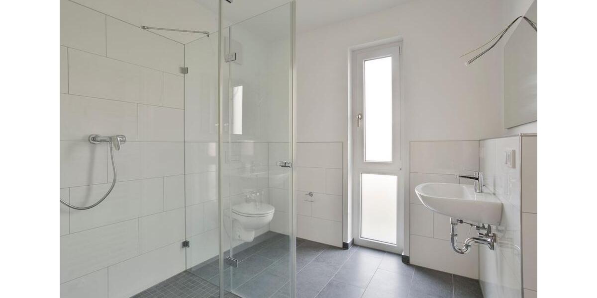 Erdgeschoßwohnung Gelsenkirchen Gelsenkirchen-Nord - 3 Zimmer, 86 m&sup2;, 1.140&euro; | Angebot:25853472