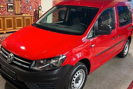 VW Caddy 135.751 km 9.950 &euro; Oberhausen 46149