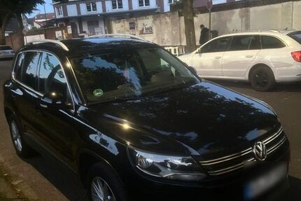 VW Tiguan 127.000 km 10.490 &euro; Duisburg 47138