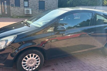 Opel Corsa 153.000 km 2.700 &euro; Duisburg 47199