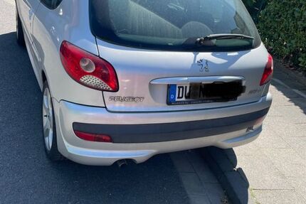 Peugeot 206 193.500 km 800 &euro; Duisburg 47259
