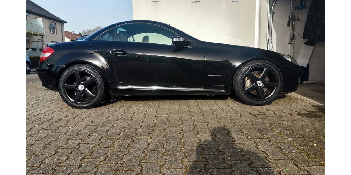 Mercedes-Benz SLK 200 141.239 km 6.999 &euro; Rheinberg 47495