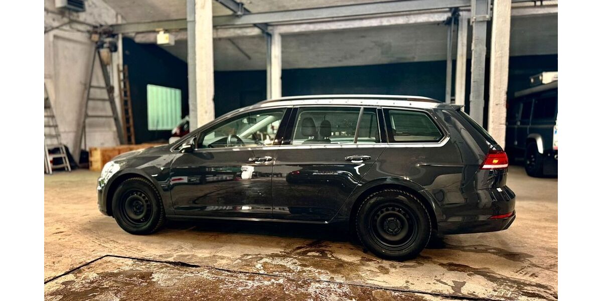 VW Golf 131.090 km 11.000 &euro; ESSEN 45149