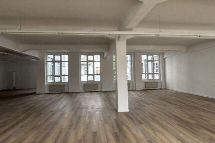 Gewerbeobjekt Krefeld Stadtmitte - 4 Zimmer, 2 m&sup2;, 2.099.000&euro; | Angebot:25673786