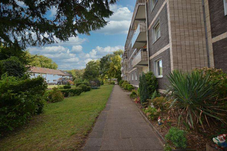 Etagenwohnung Duisburg-Hamborn Hamborn - 3 Zimmer, 74 m&sup2;, 95.000&euro; | Angebot:22262660