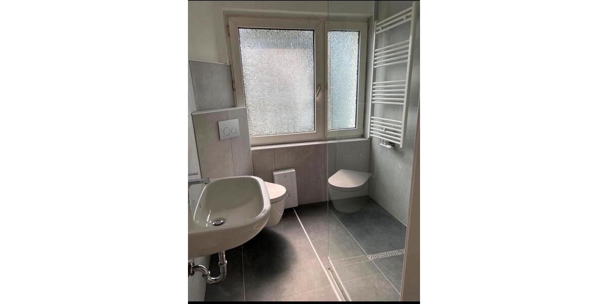 Dachgeschoßwohnung Duisburg Rheinhausen - 2.5 Zimmer, 56 m&sup2;, 690&euro; | Angebot:25173112