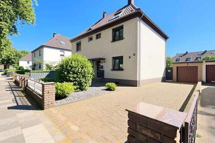 Kernsanierte Doppelhaushälfte mit ca. 106 m² Fläche, Garten, Garage und Einbauküche - Haus Duisburg Hamborn | Angebot:27052641