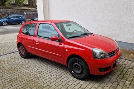 Renault Clio 120.000 km 2.000 &euro; Duisburg 47138