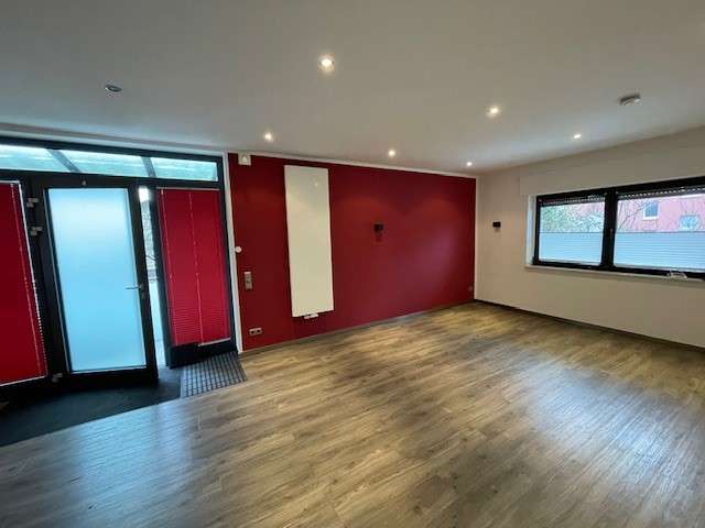 Etagenwohnung Wesel - 3 Zimmer, 100 m&sup2;, 620&euro; | Angebot:25056684
