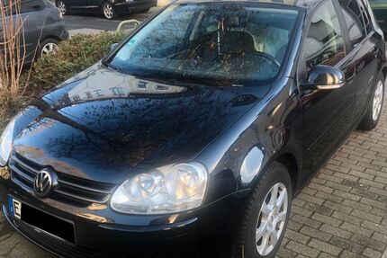 VW Golf 178.000 km 2.150 &euro; Essen 45145
